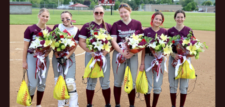 S-E softball honors seniors; becomes co-champs of the CSC division